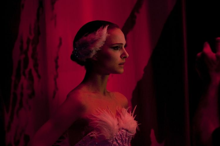 At understrege sagtmodighed Yoghurt Fractured Femininity in 'Black Swan' – Screen Queens