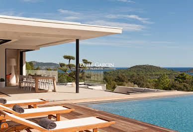 Propriété avec piscine en bord de mer 4