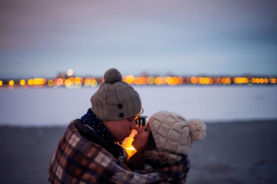 Fotógrafo de casamento Konstantin Vlasov (vlasovk). Foto de 5 de novembro 2014