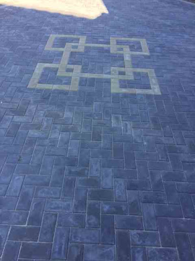 Standard Block Paved Driveway With Pattern