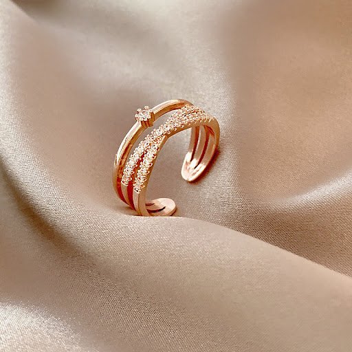 Title 6, Super Shiny Fashion Ring For Women