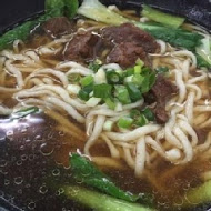 清一色牛肉麵(興大店)