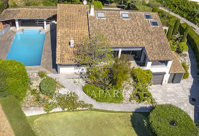 Villa with pool 7