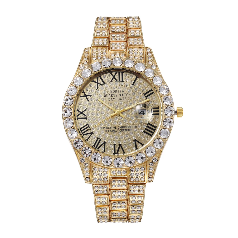 Orologio in acciaio con scala romana e diamanti full surface. Un simbolo di lusso e raffinatezza per un'eleganza senza tempo.