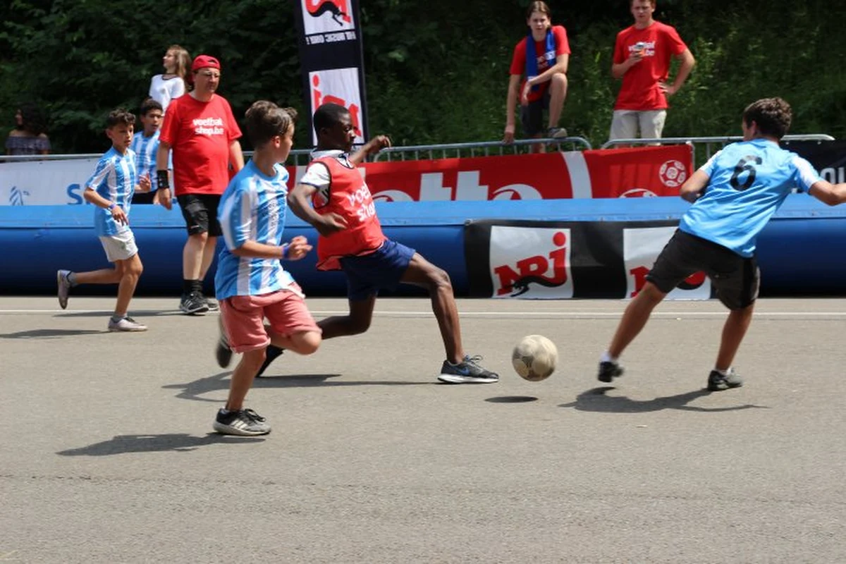 Kom met je vrienden naar Lotto Street Soccer in Hasselt: het straatvoetbaltornooi dat je niet wil missen hoor!