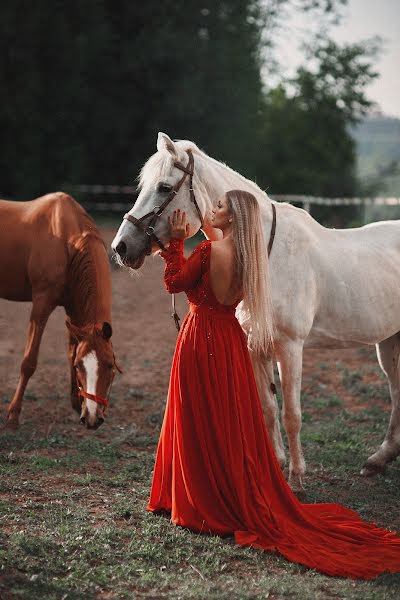 Fotograful de nuntă Vladimir Nikolaev (nikvv26). Fotografia din 21 august 2020