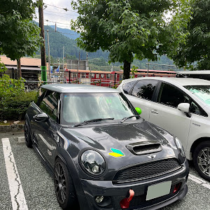 ミニ ハッチバック JCW