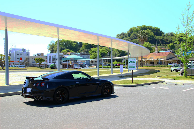 NISSAN GT-Rのドライブ・R35・MY17・どノーマルに関するカスタム事例の投稿画像1枚目