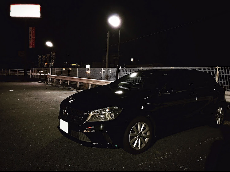 Aクラス ハッチバックのメルセデスベンツ・洗車・洗車好きな人と繋がりたい・車好きと繋がりたいに関するカスタム事例の投稿画像1枚目