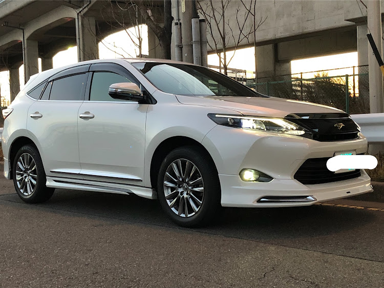 ハリアーのIKUHARI#さんが投稿したカスタム事例の投稿画像1枚目