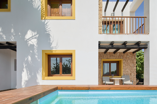 Maison avec piscine et jardin 3