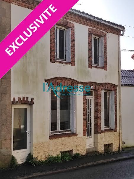 Vente maison 2 pièces 70 m² à Montrevault-sur-Èvre (49110), 83 990 €