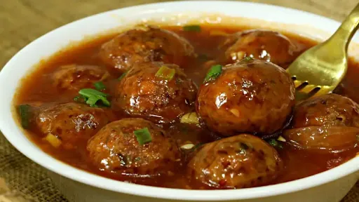 Veg. Manchurian (Gravy)