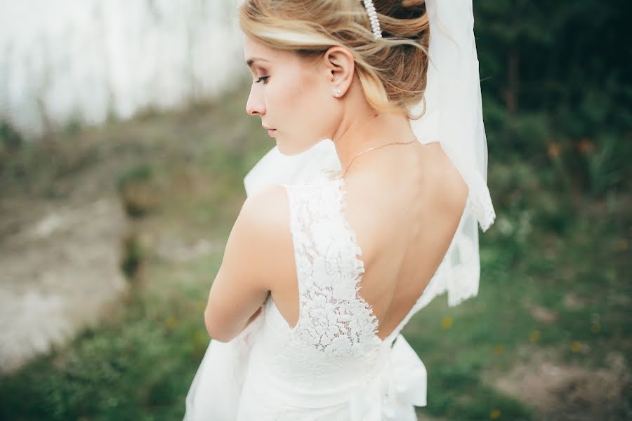 Fotógrafo de casamento Misha Shuteev (tdsotm). Foto de 23 de junho 2016