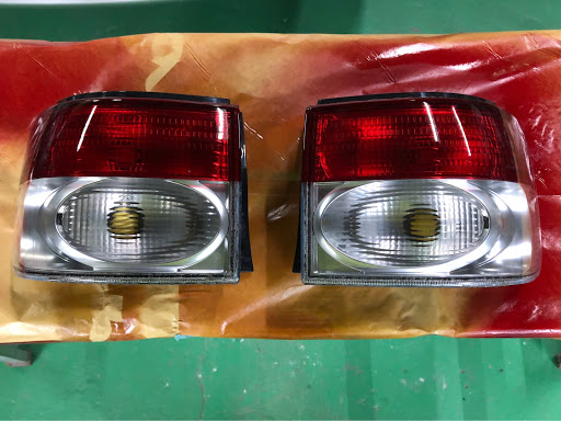 タント L350sの赤 白テール ブレーキ ウインカー位置反転 自作テール 塗装は友人の板金屋にて シンプルイズベストに関するカスタム メンテナンスの投稿画像 車 のカスタム情報はcartune