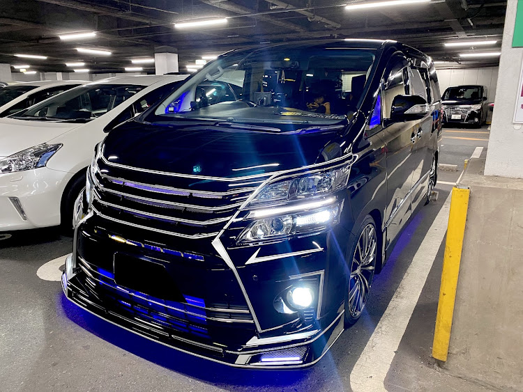 ヴェルファイアのClub Excellent・"F"silver・Nihachi Pro・みなとみらい・洗車に関するカスタム事例の投稿画像2枚目