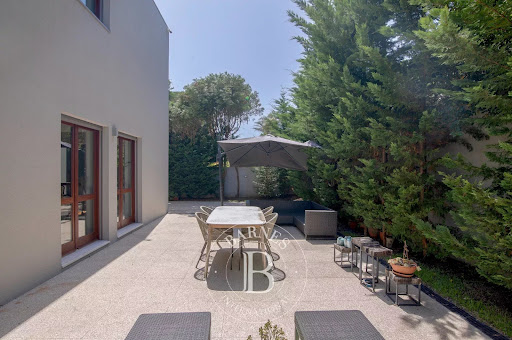 House 1