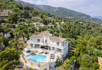 Villa avec piscine et terrasse 3