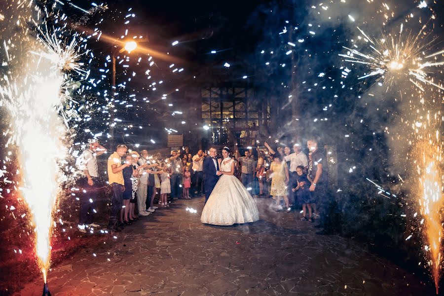 Fotógrafo de casamento Ivan Mischuk (77miv77). Foto de 17 de julho 2018