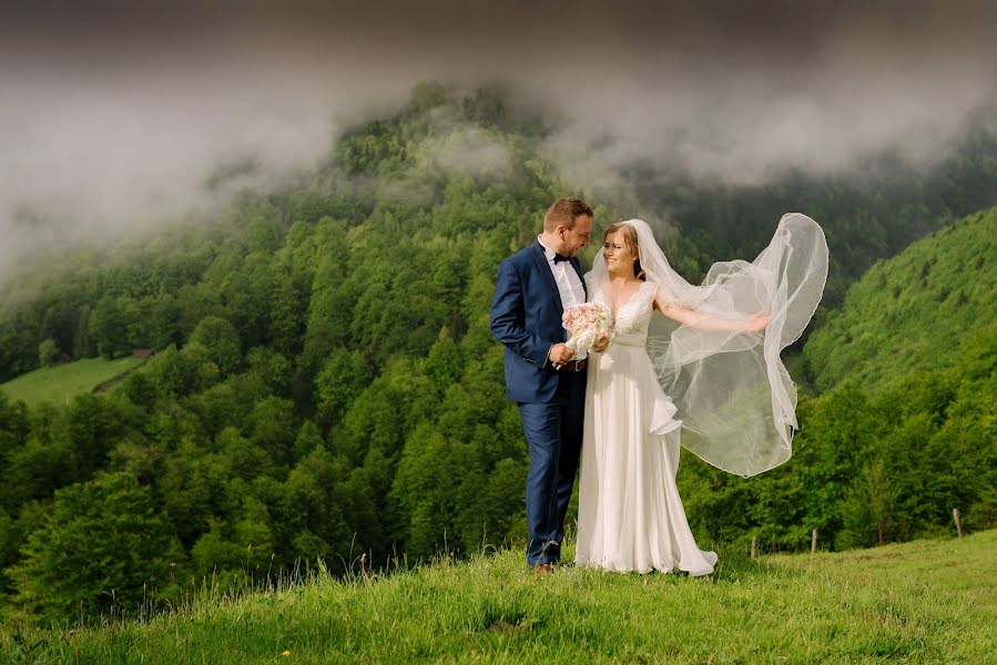 Kāzu fotogrāfs Claudia Georgescu (kluphoto). Fotogrāfija: 6. jūnijs 2019