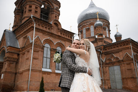 Fotografer pernikahan Yura Maksimov (photomaksimov). Foto tanggal 5 Januari 2022