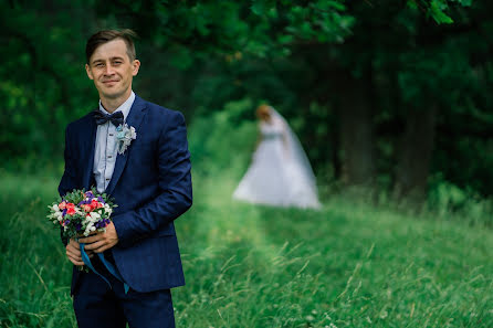 Fotógrafo de casamento Veronika Syutkina (veronikasyutkina). Foto de 13 de abril 2019