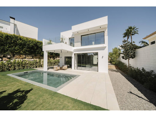 Maison avec piscine et terrasse 3