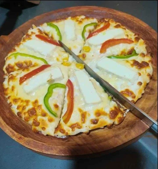 Veggie Paneer Pizza