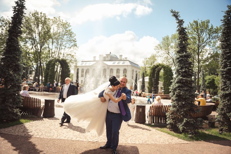 Fotógrafo de bodas Nina Zhafirova (ninazhafirova). Foto del 15 de agosto 2018