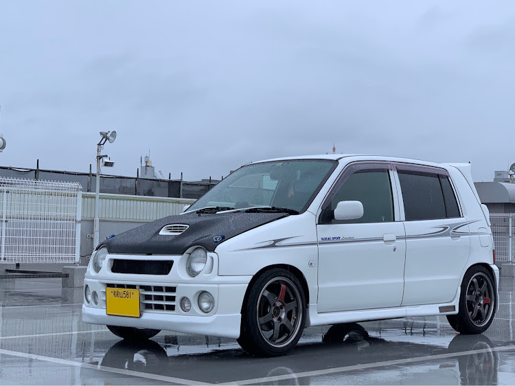 アルトワークスのFRP補修・FRP 修理・FRPボンネットに関するカスタム事例の投稿画像1枚目