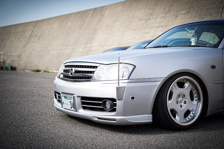 グロリアのY34・セドグロ・ホイールショット・お題に乗っかってみたに関するカスタム事例の投稿画像3枚目