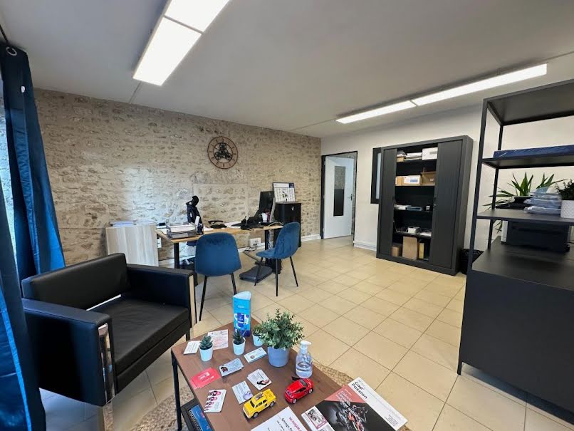 Vente locaux professionnels   à Angerville (91670), 128 700 €