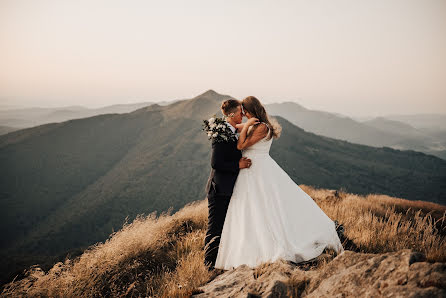 Fotografo di matrimoni Dariusz Bundyra (dabundyra). Foto del 16 ottobre 2022