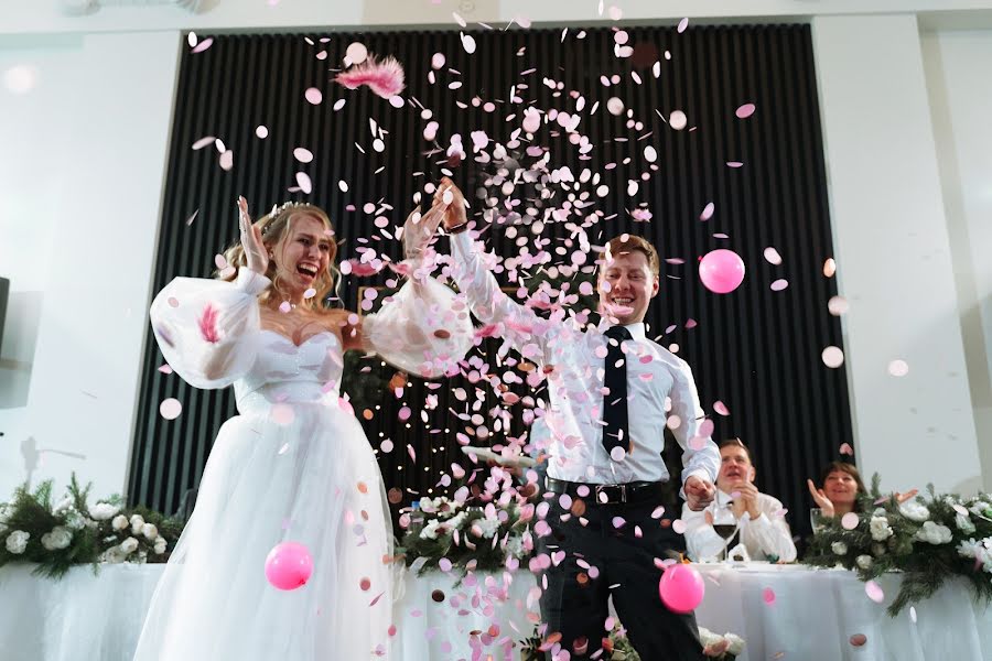 Fotógrafo de casamento Oleg Tatarkin (tatarkin). Foto de 28 de março 2022