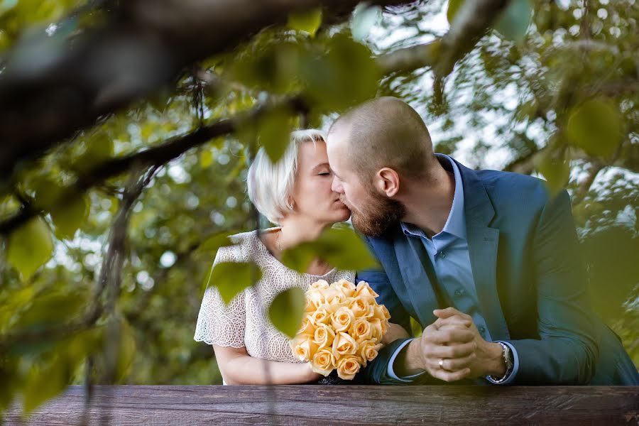 Fotógrafo de bodas Anton Ponomarev (ponomarevanton). Foto del 11 de septiembre 2019