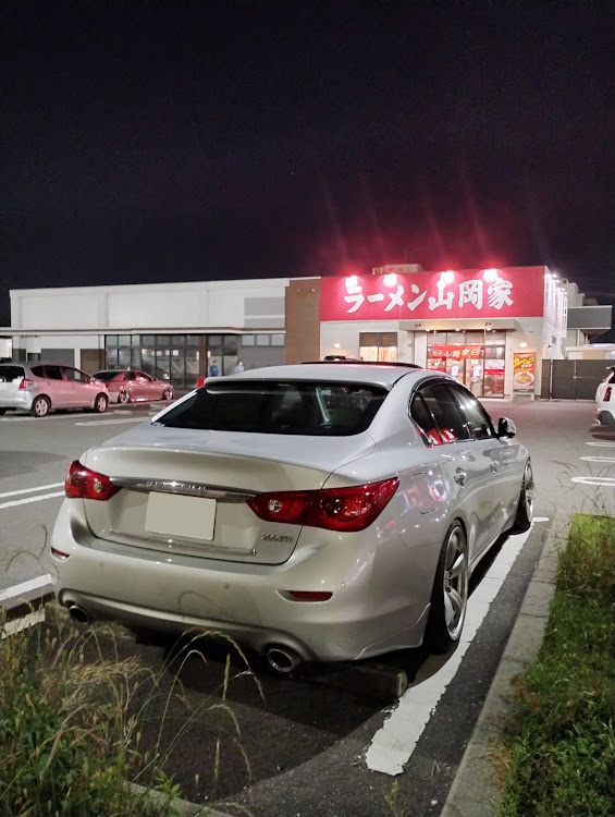 マーチのV37スカイライン・スタバと愛車・苺フラぺチーノ・山岡家同好会・特製カレーとんこつラーメンに関するカスタム事例の投稿画像4枚目