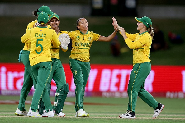 SA showed nerves of steel to defeat defending champions England and improve their chances of reaching the semi-finals of the ICC Women's World Cup.
