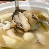 開飯川食堂