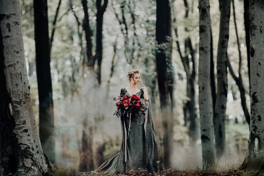 Fotografo di matrimoni Cornel Spoiala (cornelspoiala). Foto del 3 aprile 2019