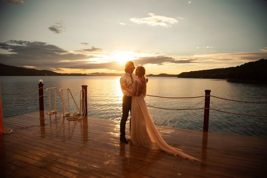 Fotógrafo de bodas Darya Kirsanova (kirsanovadarya). Foto del 11 de agosto 2018