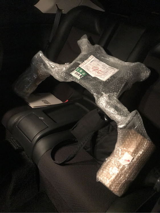 スカイラインクーペのスカクー・ckv36・g37に関するカスタム事例の投稿画像1枚目