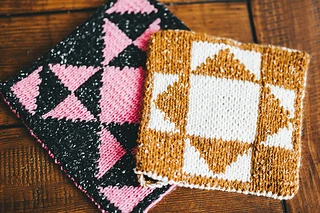 geometric designed knit hot pads