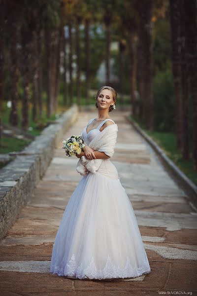 Fotógrafo de bodas Aleksandra Suvorova (suvorova). Foto del 11 de noviembre 2014