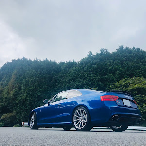 RS5 クーペ B8