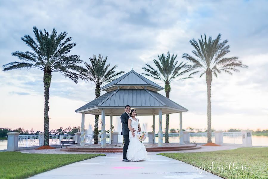 Fotografo di matrimoni Ingrid Arellano (ingraidarellano). Foto del 30 dicembre 2019