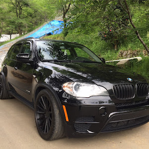 X5 E70