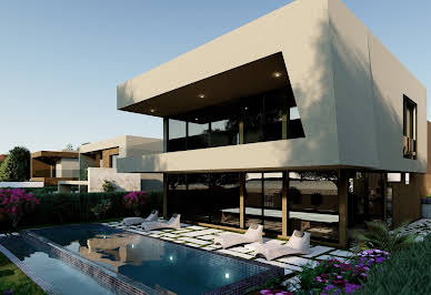 House with pool and terrace 4