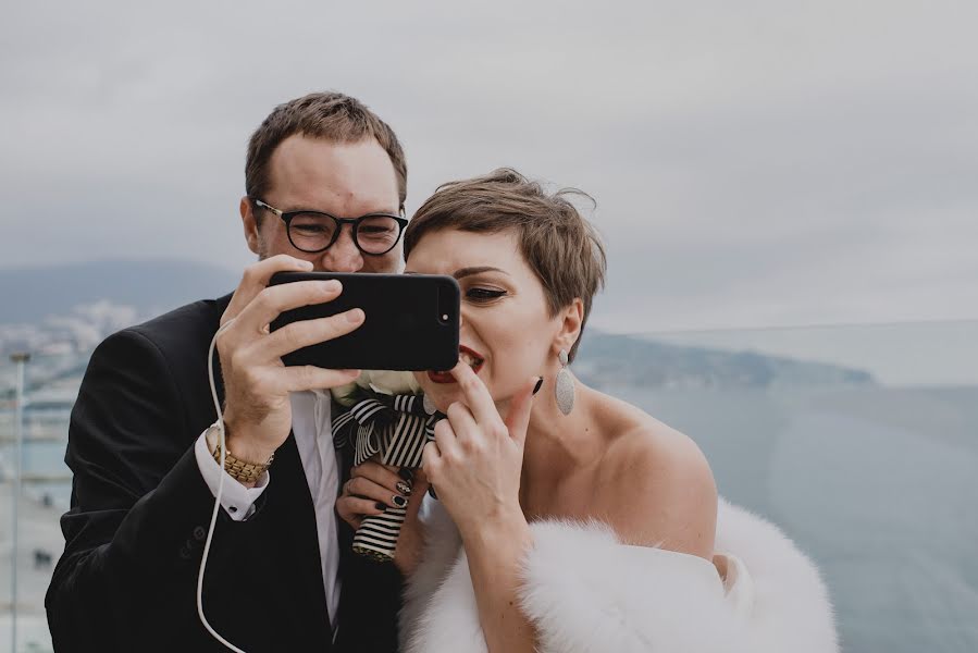 Wedding photographer Kseniya Chernaya (elektrofoto). Photo of 9 January 2018