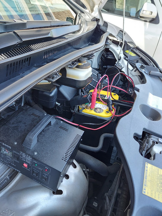 ヴェルファイアの梅雨明け・洗車・暑い・充電中⚡・オプティマに関するカスタム事例の投稿画像3枚目