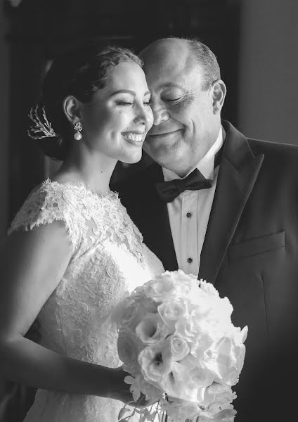 Jurufoto perkahwinan Edgar Valdez (j725n8n). Foto pada 27 Mac 2020